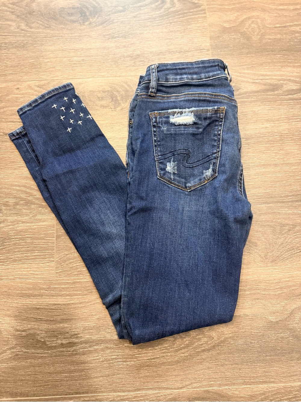 Silver Jeans Dark Blue Skinny Jeans with Cross Embroidery